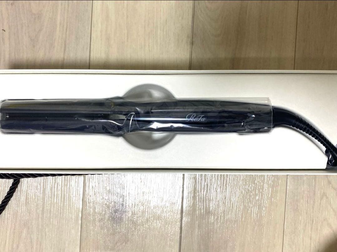 【新品同様　美品】ReFa リファストレートアイロン プロ　ブラック