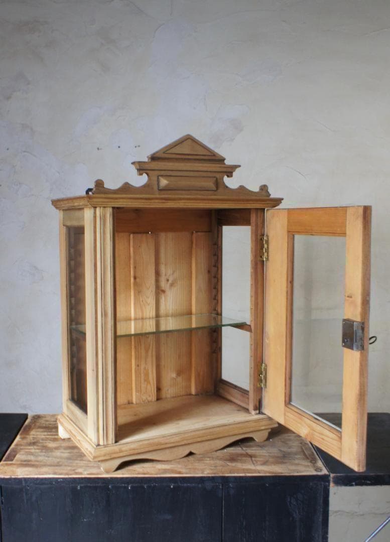 フランスアンティーク　飾り棚　キャビネット　ガラスケース　PARIS