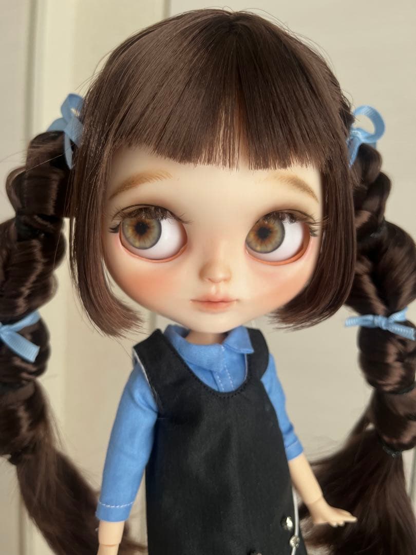 カスタムアイシードール　アウトフィット付き　オン眉ロングヘア