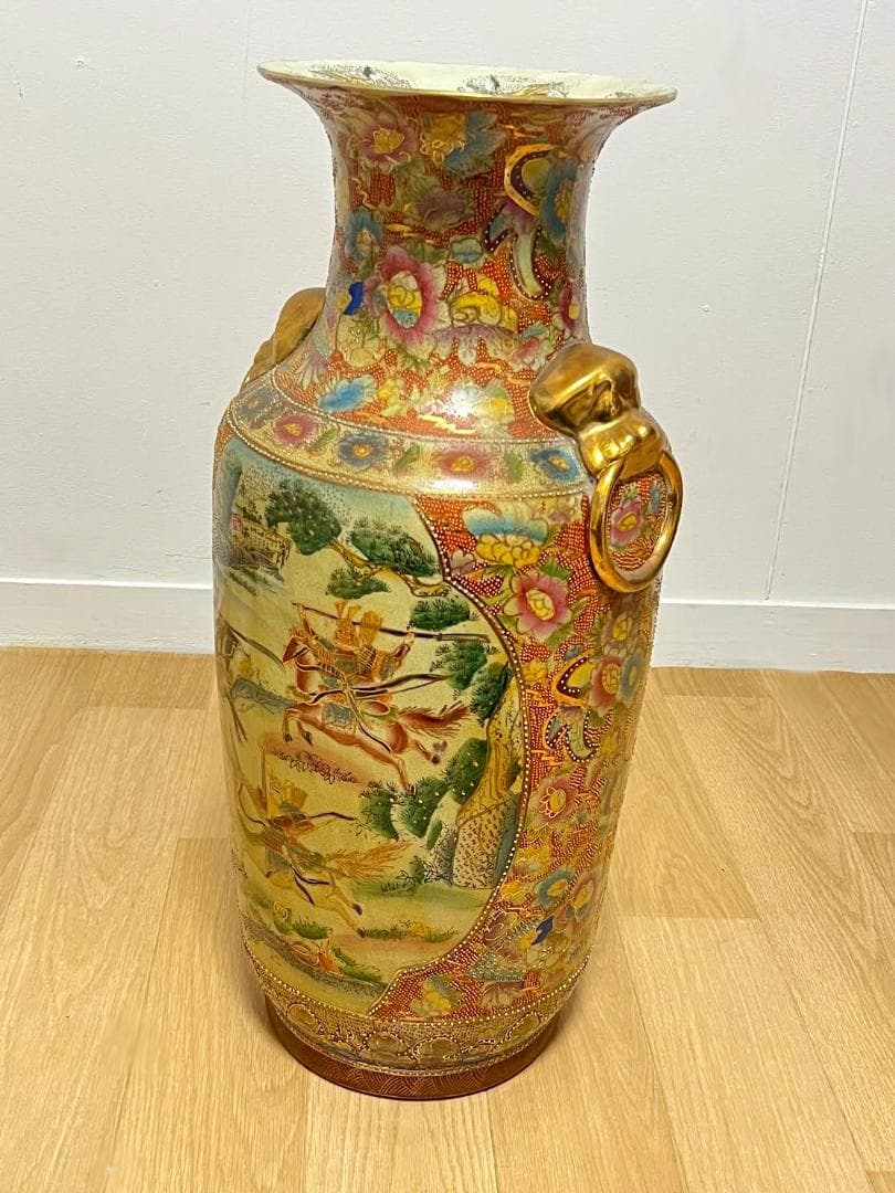 薩摩焼 大花瓶　鶴舞武士戦図　金彩耳双