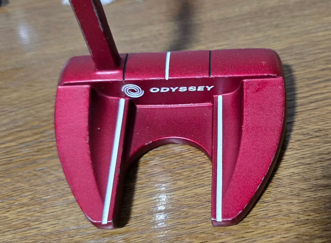 ODYSSEY oworks V-LINE FANG CH パター レッド