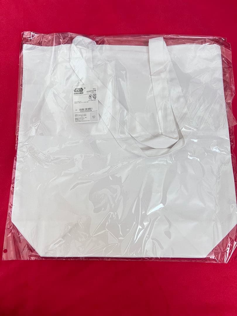 マンダロリアンとグローグー　缶バッジとトートバッグ