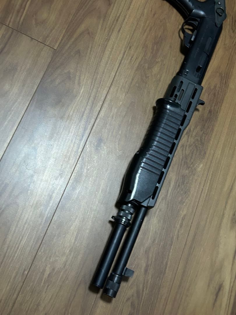 東京マルイ　エアガン　スパス12　希少メタルストック付き