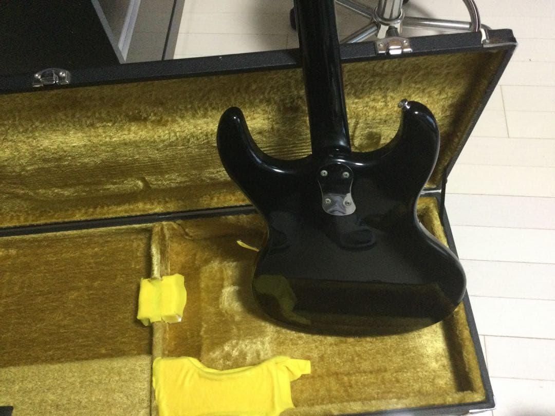 黒雲ベンチャーズモズライト　ベアリング入りブリッジ　モズライト専用ハードケース付