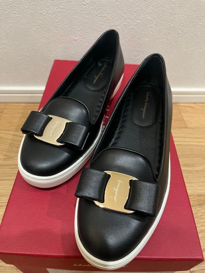 《限定値下げ》新品未使用⭐︎サイズ5 Salvatore Ferragamo