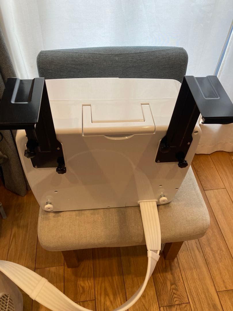 コイズミ　ラクール　2025年4月購入 キャンピングカーエアコン