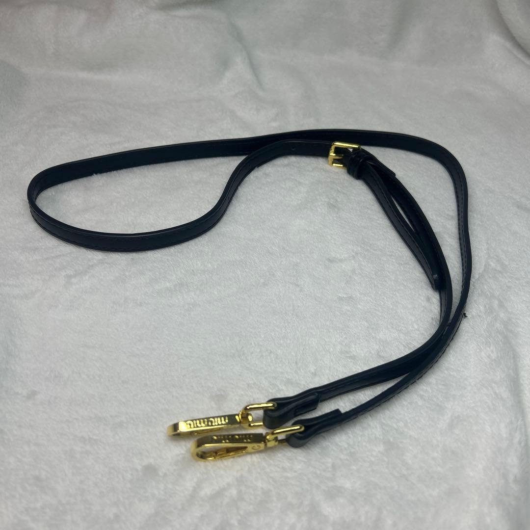 miumiu ショルダーバッグ