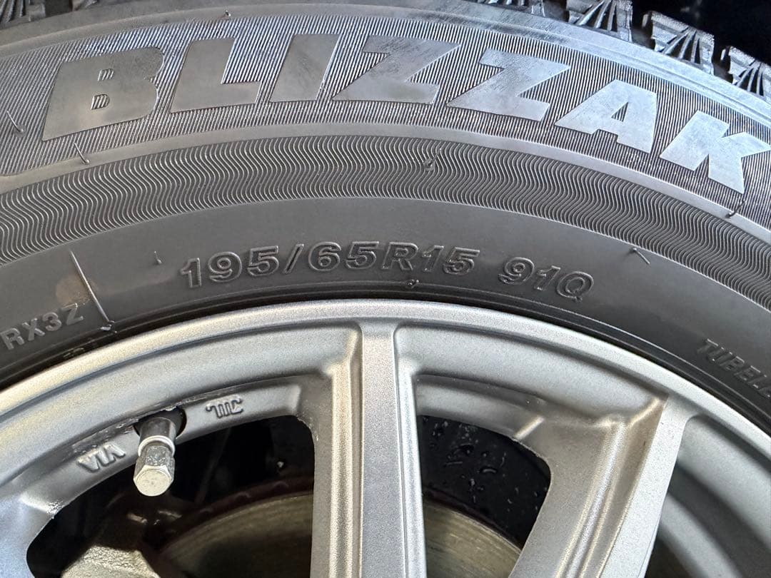 ブリジストン　ブリザックVRX3