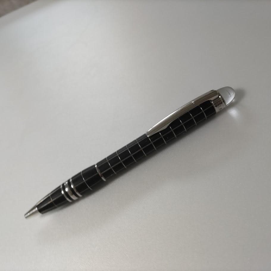 Montblanc ボールペン 黒 格子模様