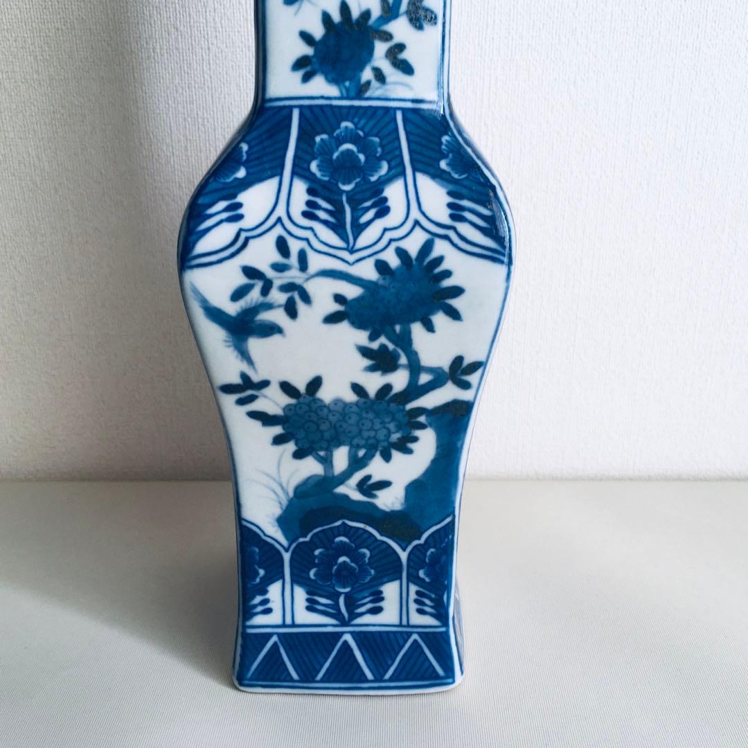大清康熙青花人物花木鳥蝶図瓶 （底款大清康熙年製）中国古美術 陶磁器