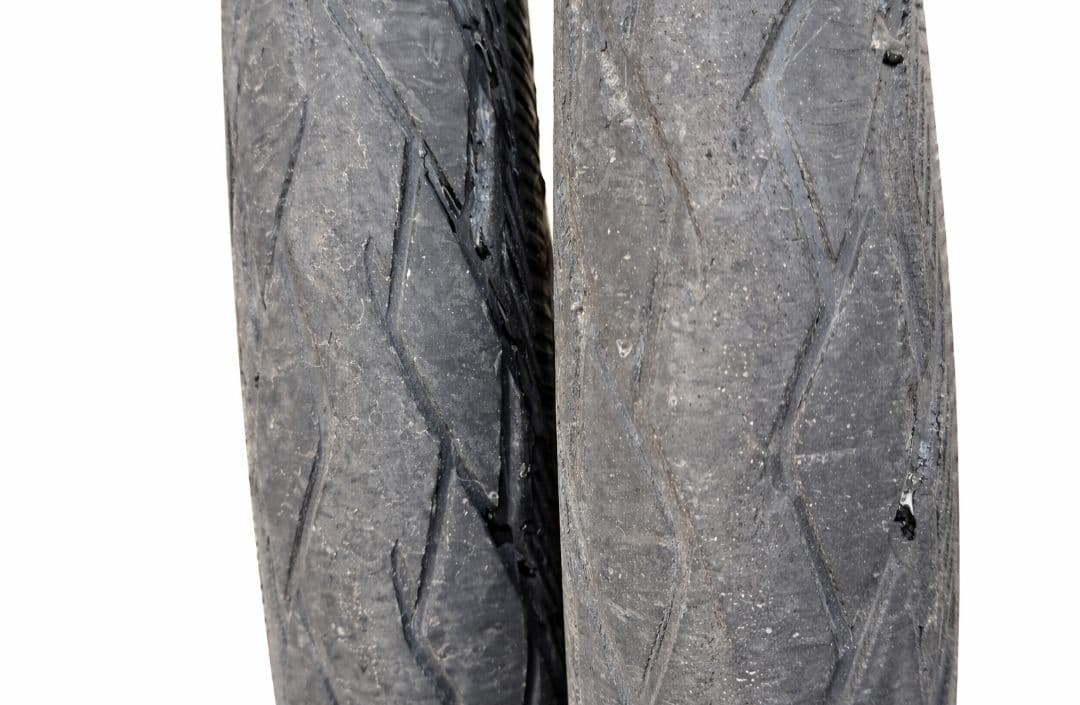 26インチ前後完組ホイール タイヤ、チューブ、ディスク前後、スプロケ付き。