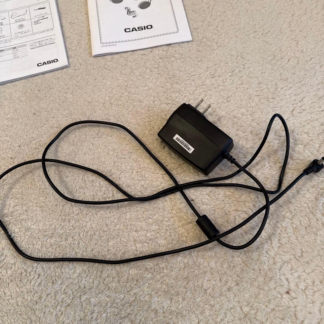 CASIO 電子ピアノ　LK-515 ヒカリナビゲーション　卓置き