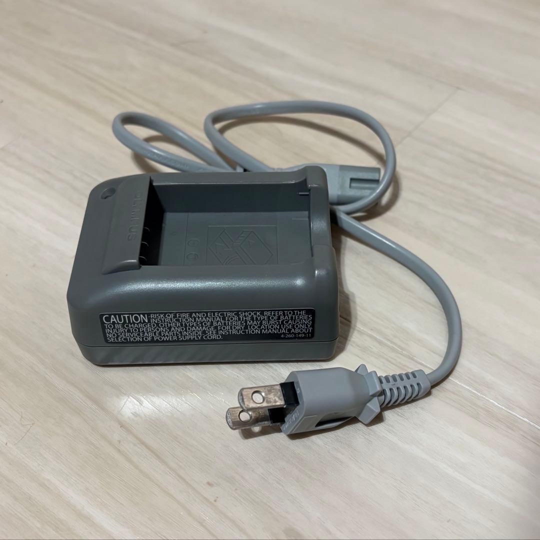 OLYMPUS E-M10 Mark IIIミラーレス一眼