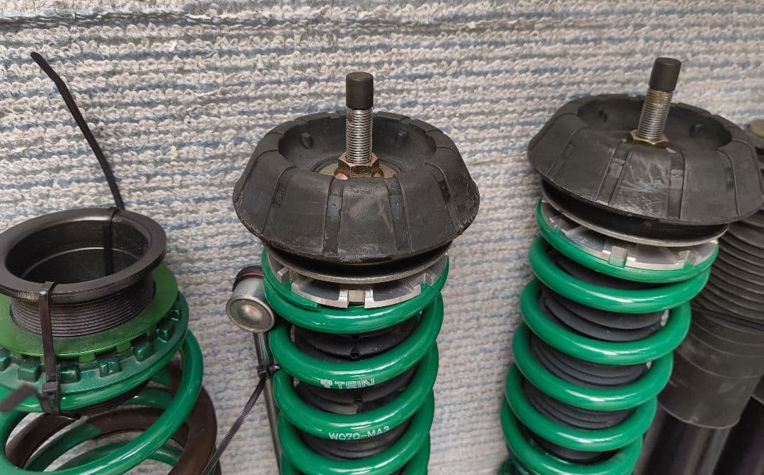 スイフトスポーツ ZC32S 車高調TEIN FLEX COMPACT