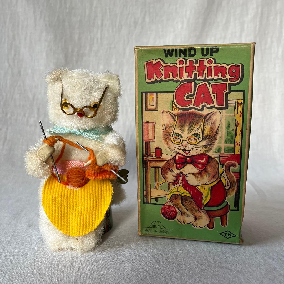 アンティーク　ぜんまい　編み物　ねこちゃん