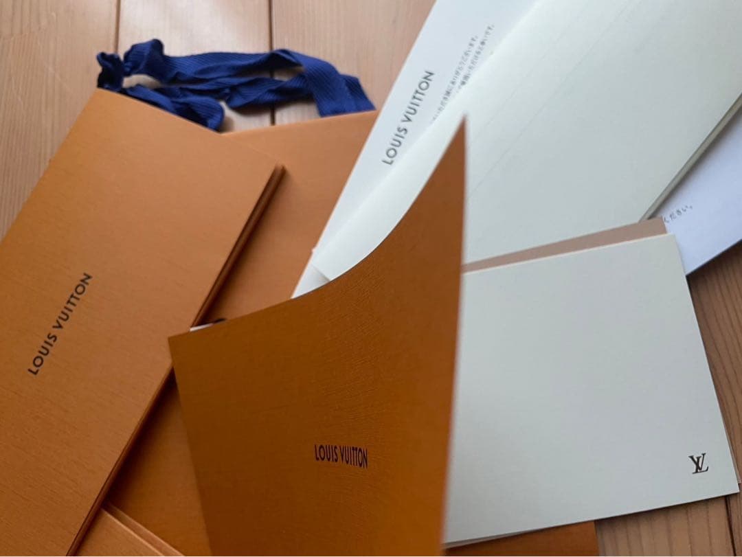 Louis vuitton ノート　MM ジェーン LV TM