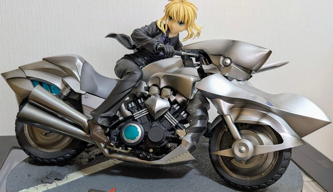 Fate/Zero セイバー・モータード・キュイラッシェ1/8スケール箱付