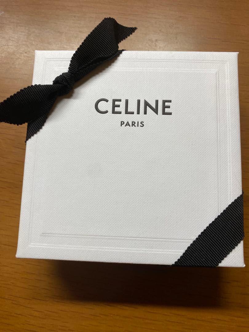 【片耳のみ】CELINE ノットフープ ピアス シルバー　SCA4252