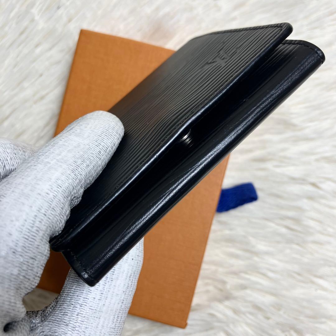 【未使用級】ルイ・ヴィトン 名刺入れ エピ アンヴェロップ カルトドゥヴィジット