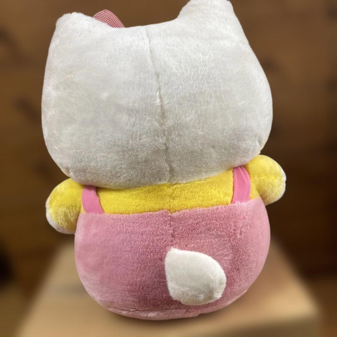 ハローキティ　特大　ぬいぐるみ