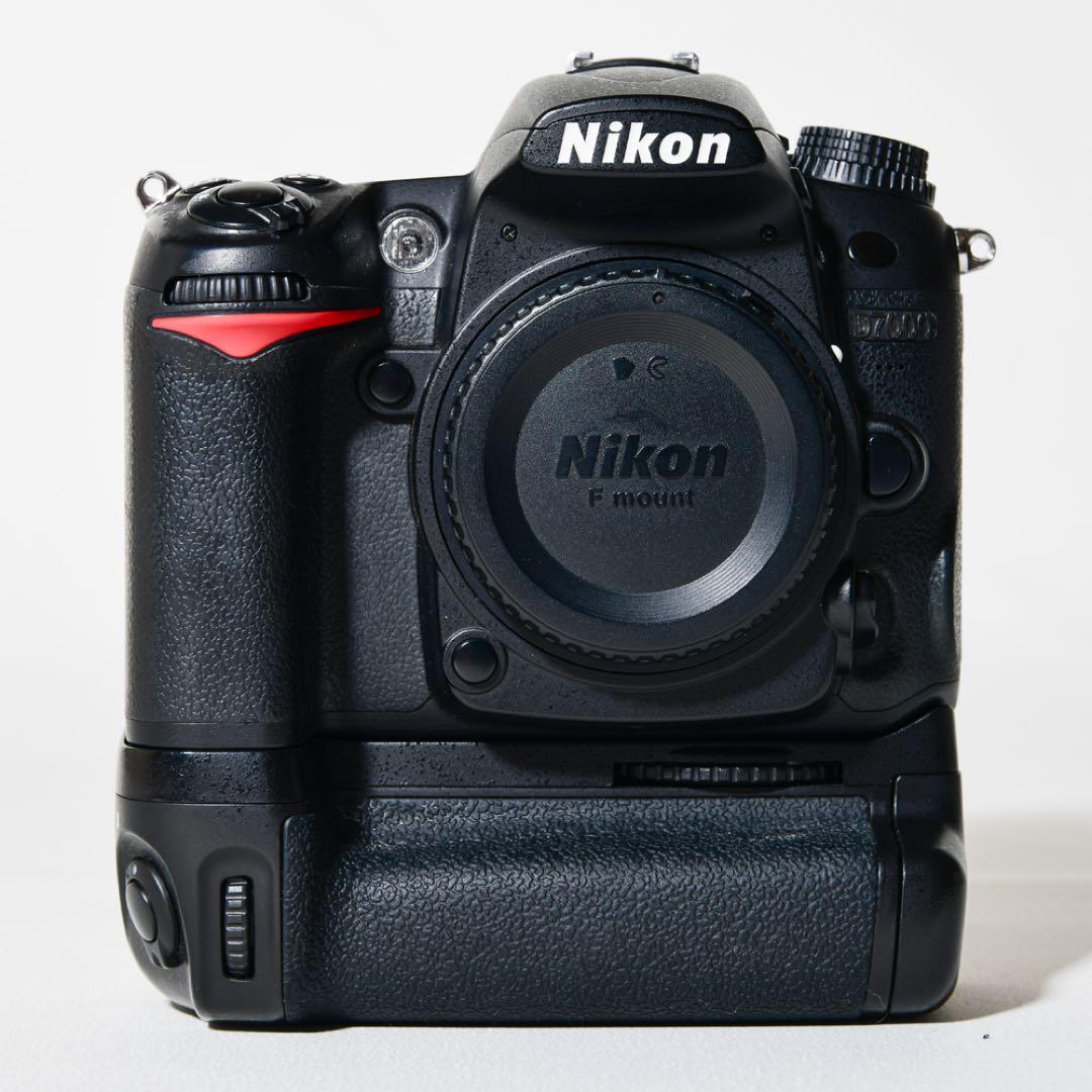 Nikon D7000 18-105mm レンズキット バッテリー2個・グリップ