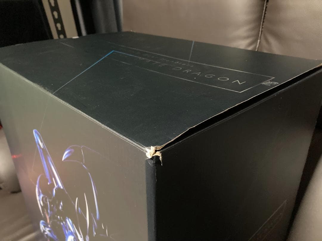 青眼の究極竜 フィギュア あみあみ　ブルーアイズ・アルティメットドラゴン