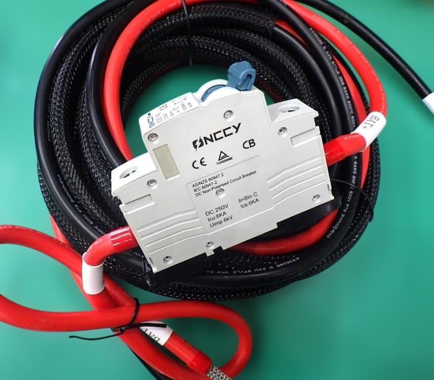 ポータブル電源　BLUETTI CHARGER 1 NO.7