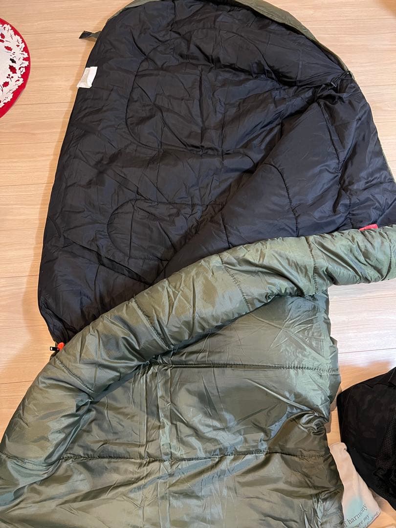 フィールドサハラ　シェラフ　SAHARA ZW3000 寝袋 オリーブグリーン