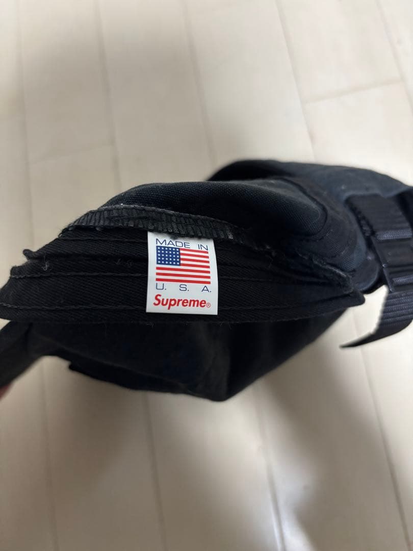 m　Supreme ブラック キャップ