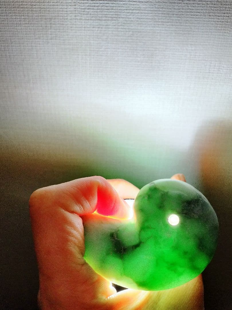 超希少 7cm 祖父のコレクション 糸魚川 翡翠 勾玉