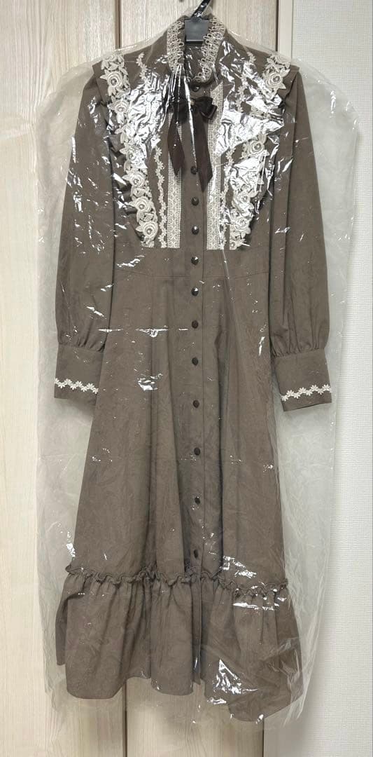 イノセントワールド　バラレースフリルワンピース　モカ　Mサイズ