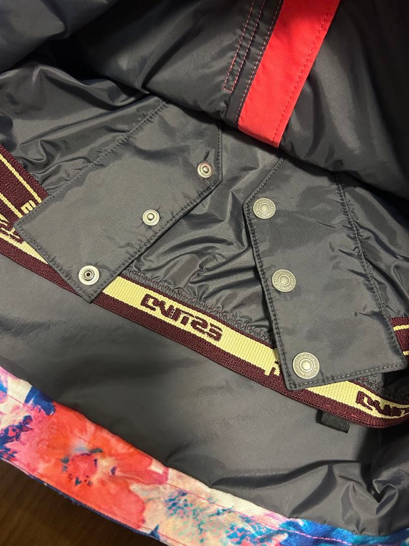 スノボウェア スノーボードウェア スキーウェア Mサイズ 上下セット