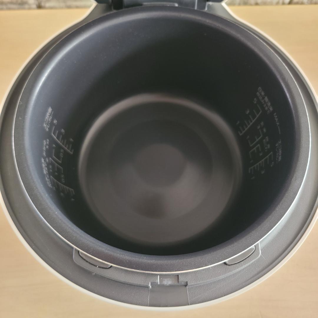 パナソニック 圧力IHジャー炊飯器 5合炊き SR-R10A 2023年製