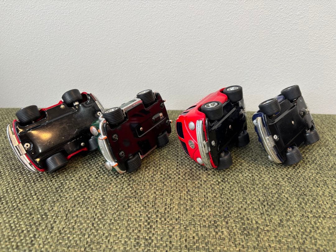 お値下げ中 【MIKI HOUSE】ミキハウスミニカー 4台セット