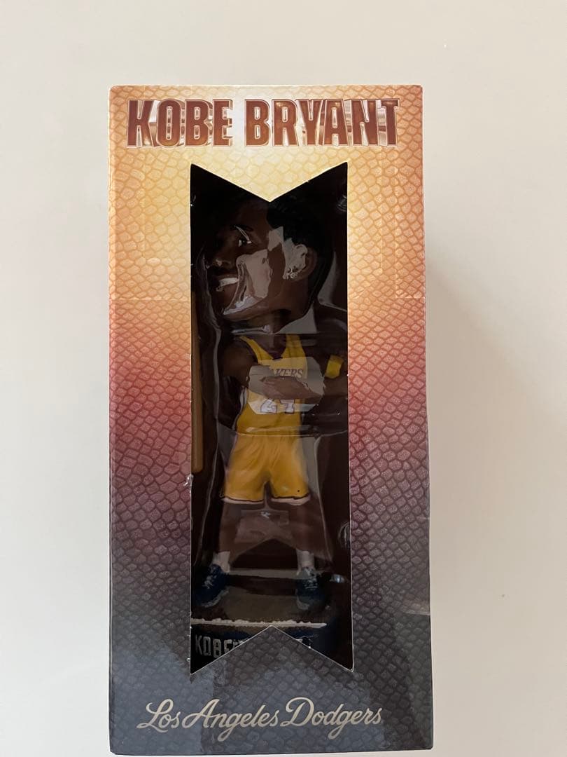 コービーブライアント　ボブルヘッド　非売品　フィギュア