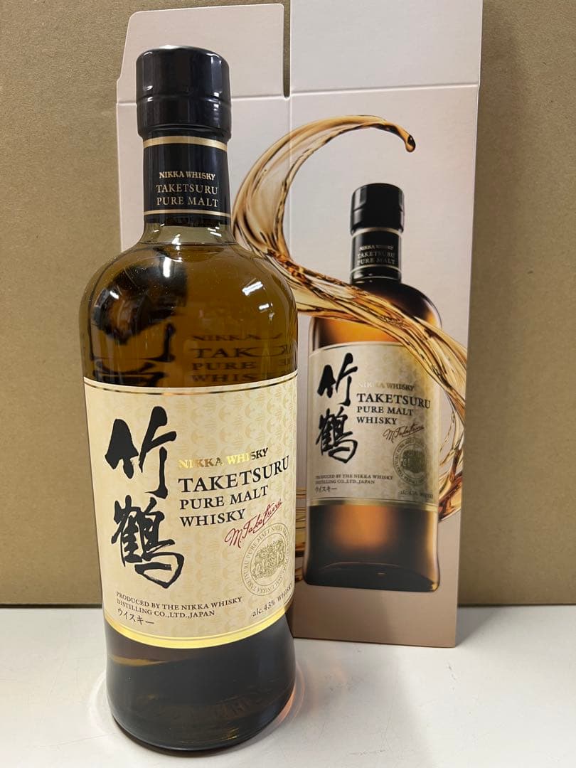 竹鶴 ピュアモルトウイスキー 700ml 1本 専用カートン1枚付