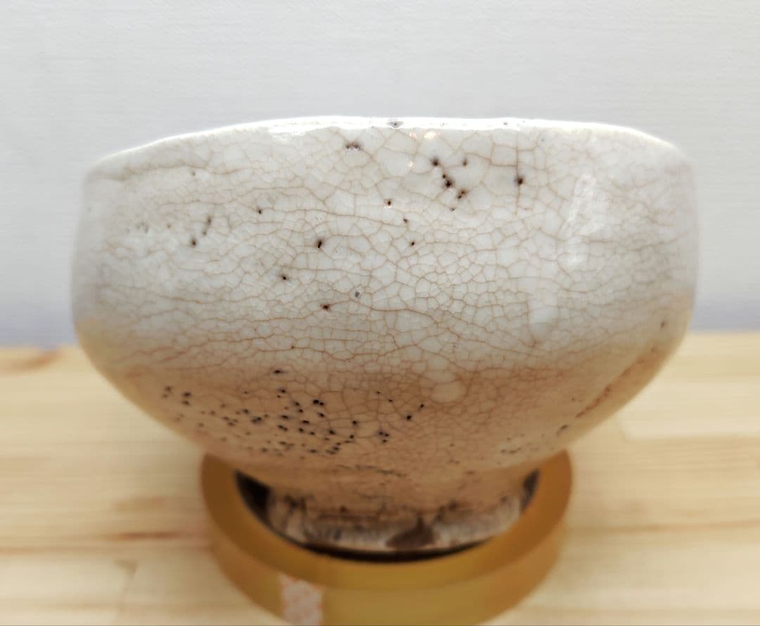 送料込【逢絢亭】茶道具 茶碗 萬古焼 雨漏手茶碗 裏千家書付 佐久間芳丘 共箱