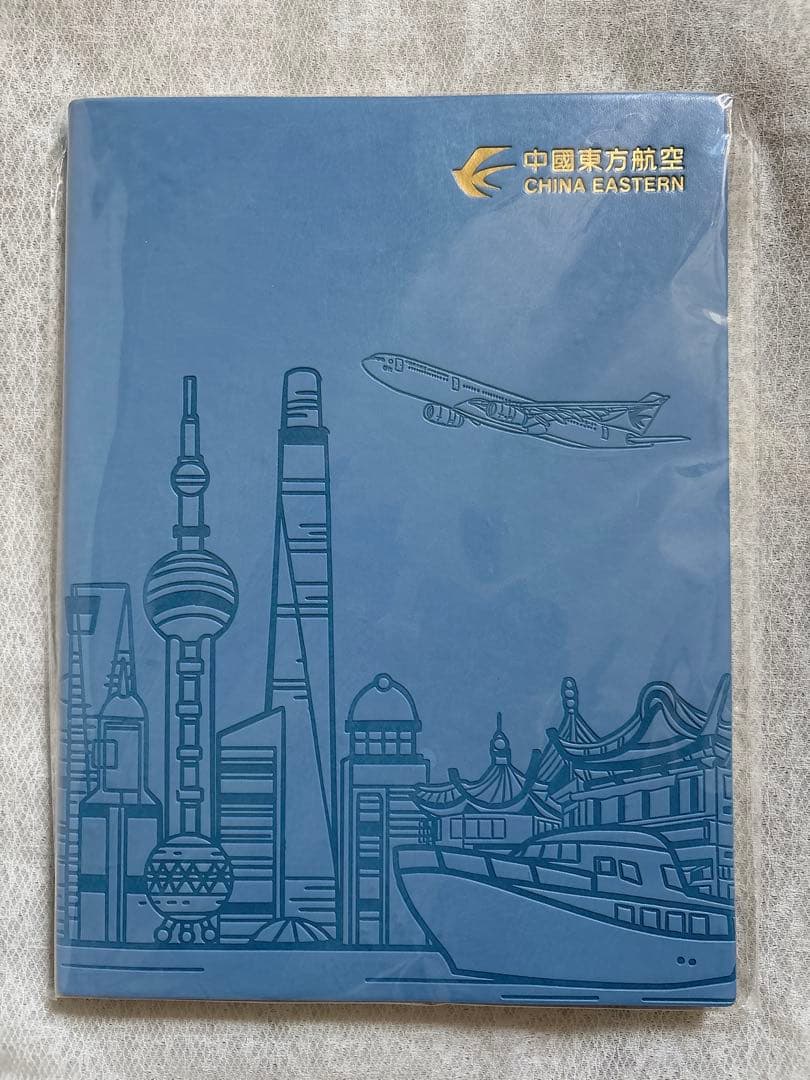 中国東方航空　飛行機模型　THE WORLD’S FIRST C919セット