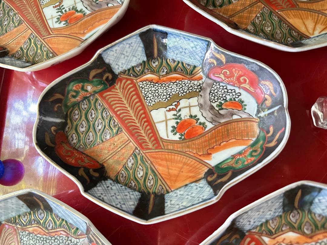 S様へ感謝お嫁入り‼️四季に麗し‼️伊万里錦手若松＆橙＆ふきよせ　兜菱形刺身皿 5客