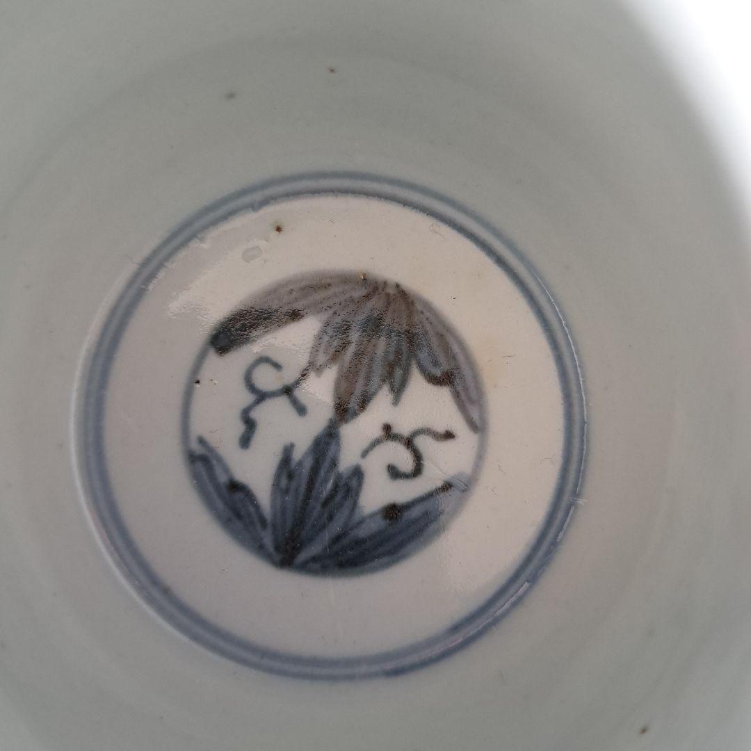 「変わったデザインあります。」 古伊万里蕎麦猪口(直径8.5cm) 骨董アンティ