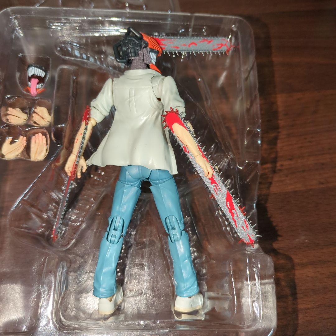SHFiguartsチェンソーマンフィギュア