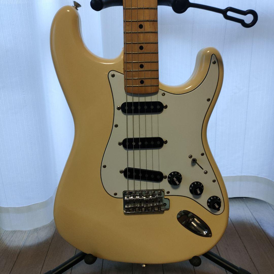 Fender Japan ストラトキャスター
