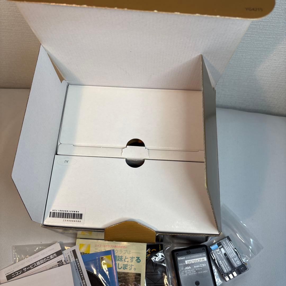 Nikon D300Sショット数8,487枚 デジタル一眼レフカメラボディ