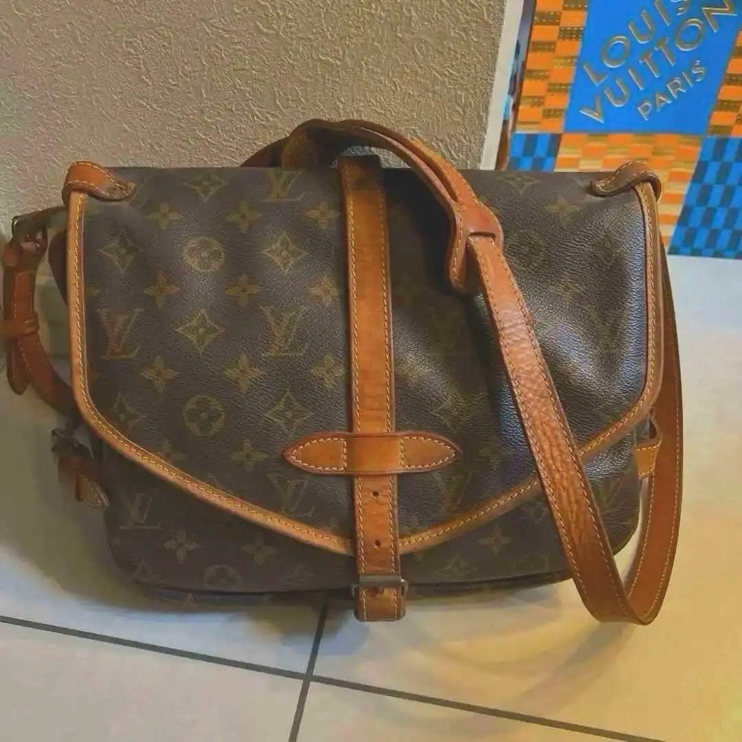 Louis Vuitton ソミュール　中型ショルダーバッグ ブラウン