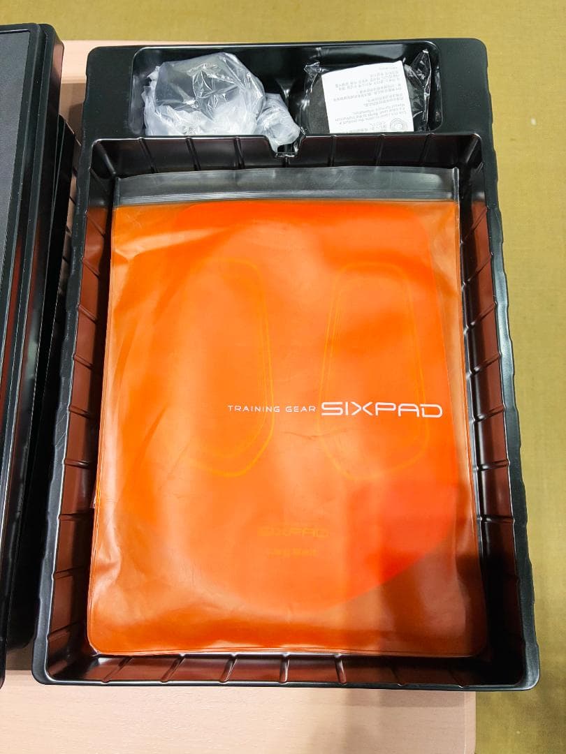 ★3個☆SIXPAD EMSマシン【Abs Fit2/Leg Belt】FPLL