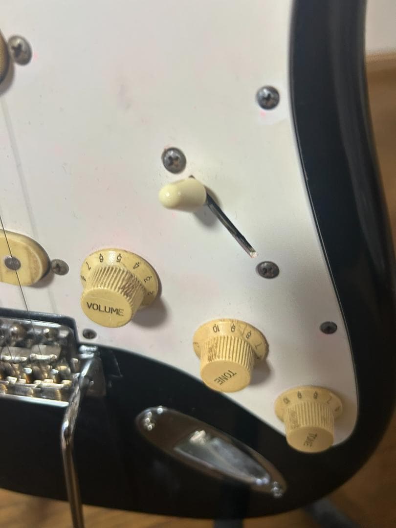 Y*e様 ジャパンビンテージ　改 ストラトモドキー　フレット新規打ち替え　ラッカ