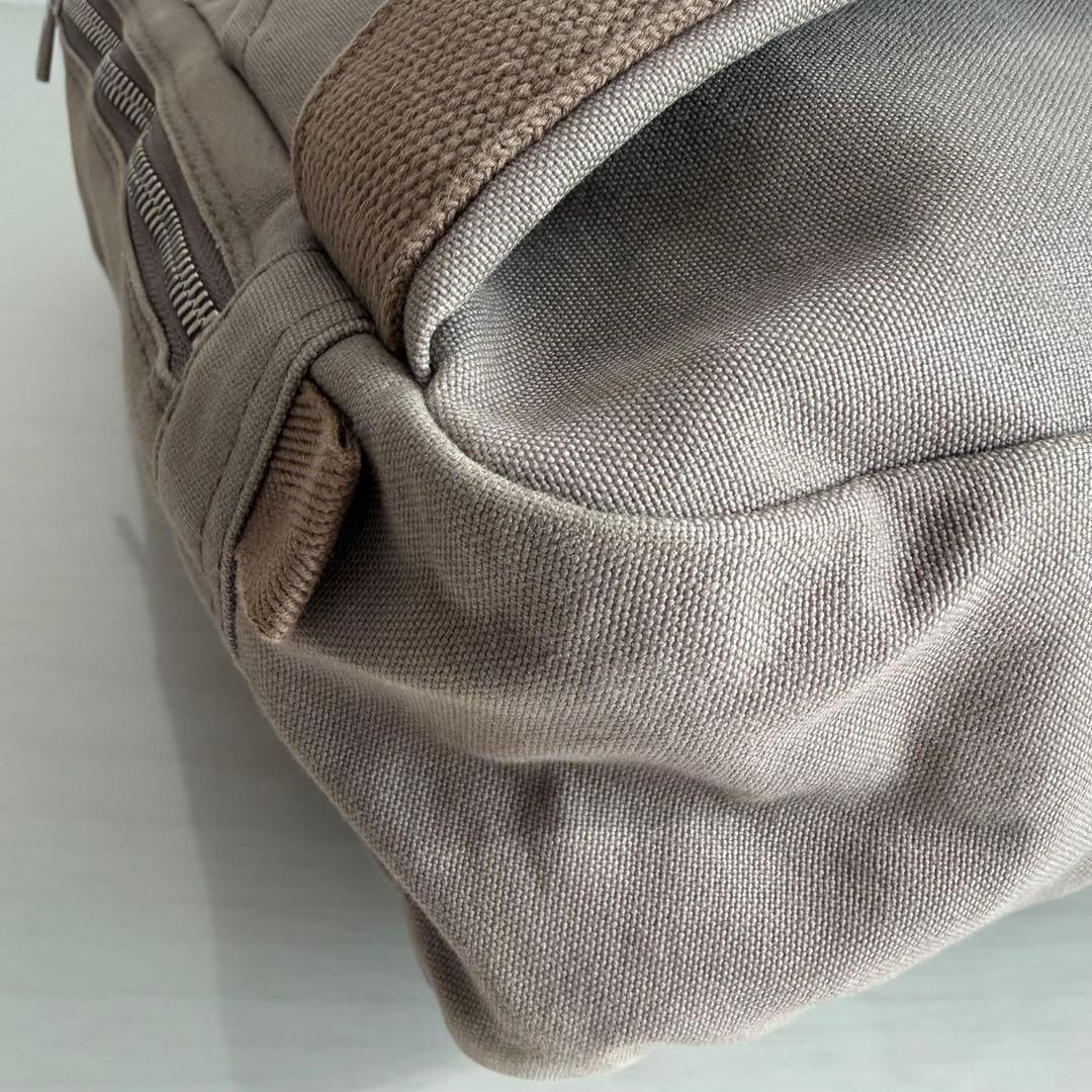 一澤信三郎帆布　ショルダーバッグ　ワンショルダー　グレー　A4対応　ファスナー