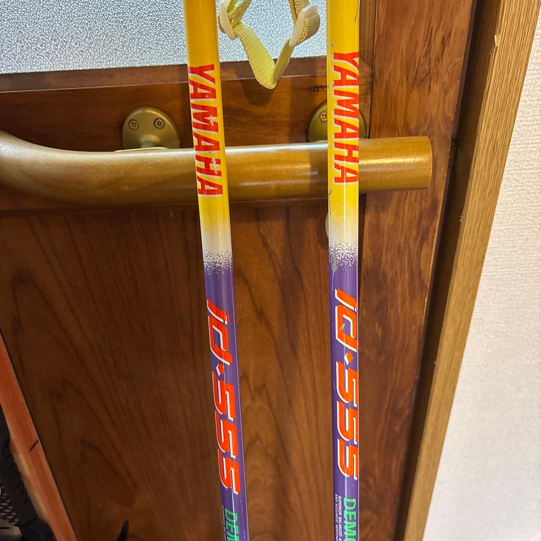 DOLOMITEドロミテのブーツ とAtomic スキー板とストックの３点セット