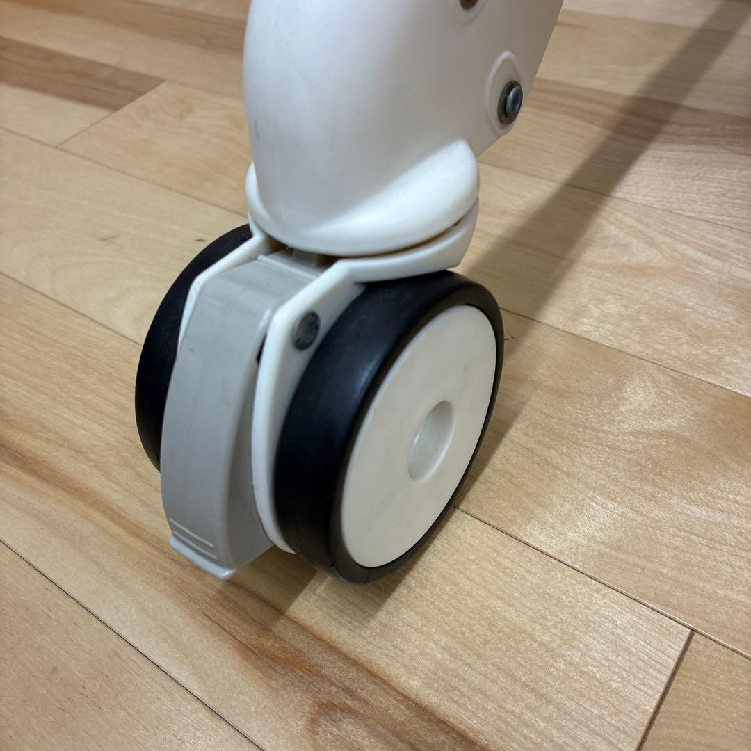 【美品】Combi ネムリラ ハイローチェア・お食事等の汚れ軽減シート付